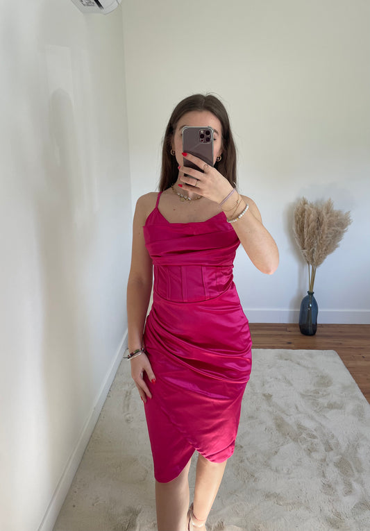Robe satinée