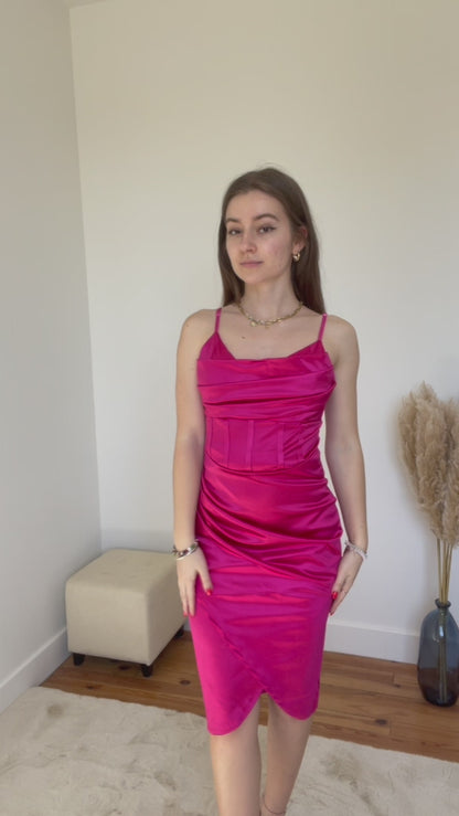 Robe satinée